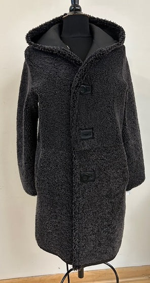 527HD  Reversible hooded shearling coat  SOLDOUT