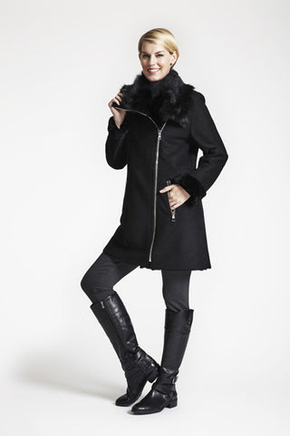 SIDE ZIP FRONT COAT WITH TOSCANA COLLAR with Model shot