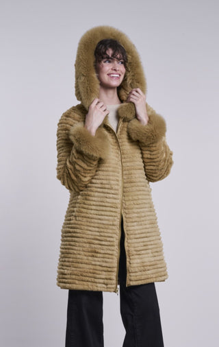 #1263HD  Genuine down reverses to layered rabbit