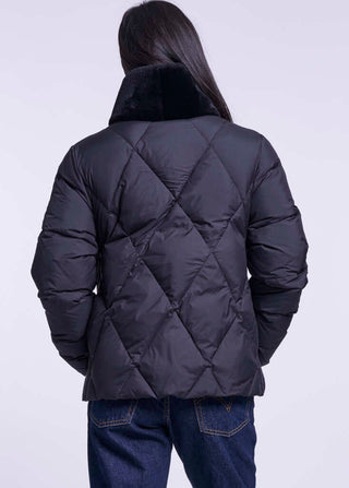 634 Diamond quilt down jacket shearling collar    delivery 9/15 (Copy)