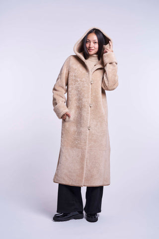 6572HD Long reversible hooded shearling delivery 9/15