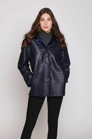 REVERSIBLE TWO TEXTURE SHEARLING HOODED JACKET in Black